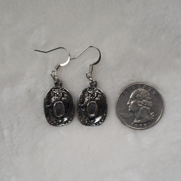 Cowboy hat earrings - Picture 5 of 6